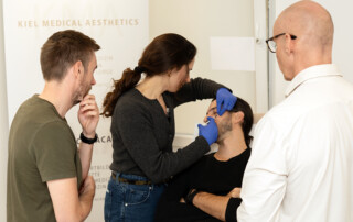 In unseren Botulinumtoxin-Kursen lernen Ärzte die Anwendung von Botox in Theorie und Praxis.