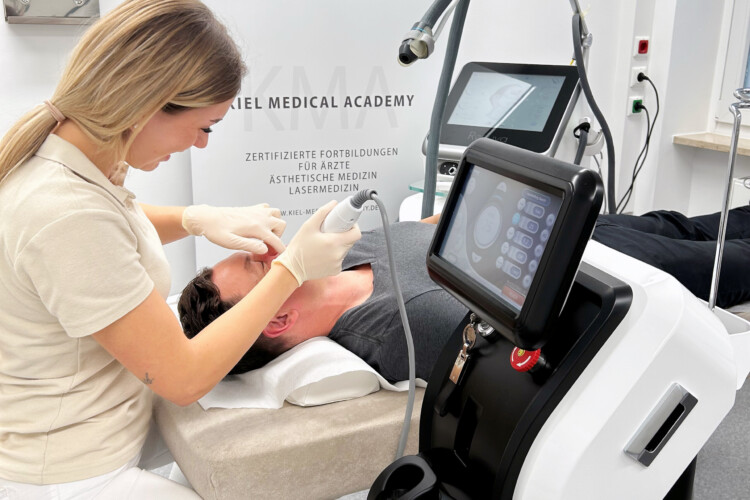Laser-Fachkunde nach NiSV (Online-Schulung für MFA mit Praxis-Anteil)